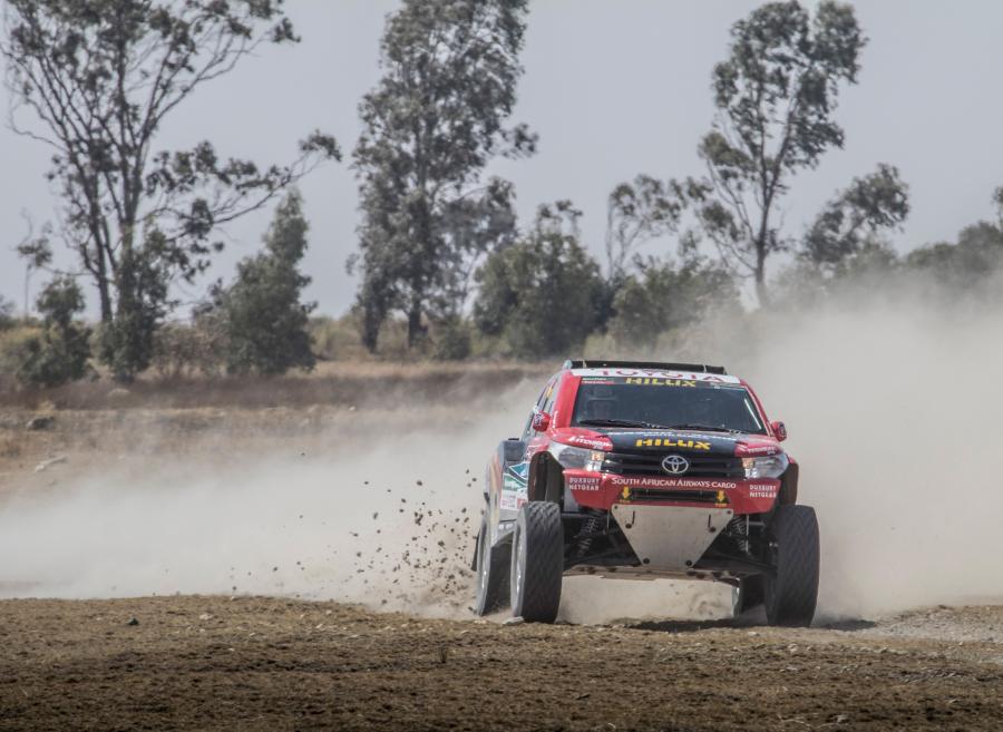 Toyota Hilux Evo Rally Dakar 2017 года  (фото 19 из 23)